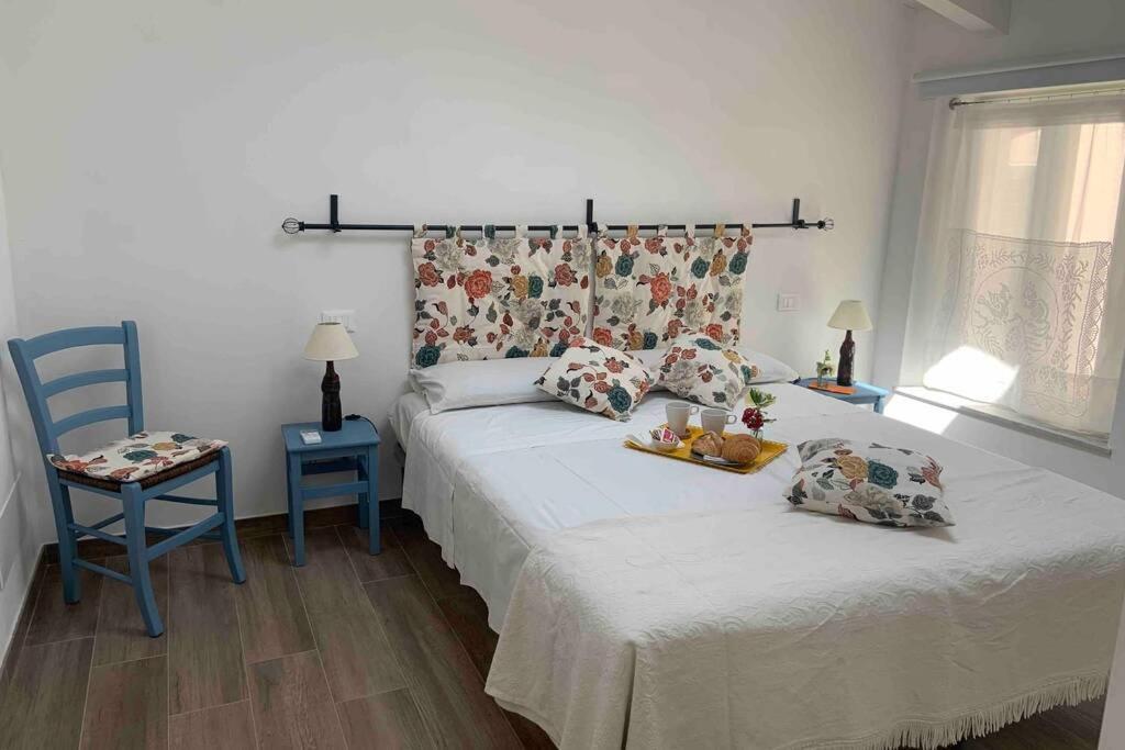 דירות פיאטרה סנטה Antica Casa Nel Borgo מראה חיצוני תמונה