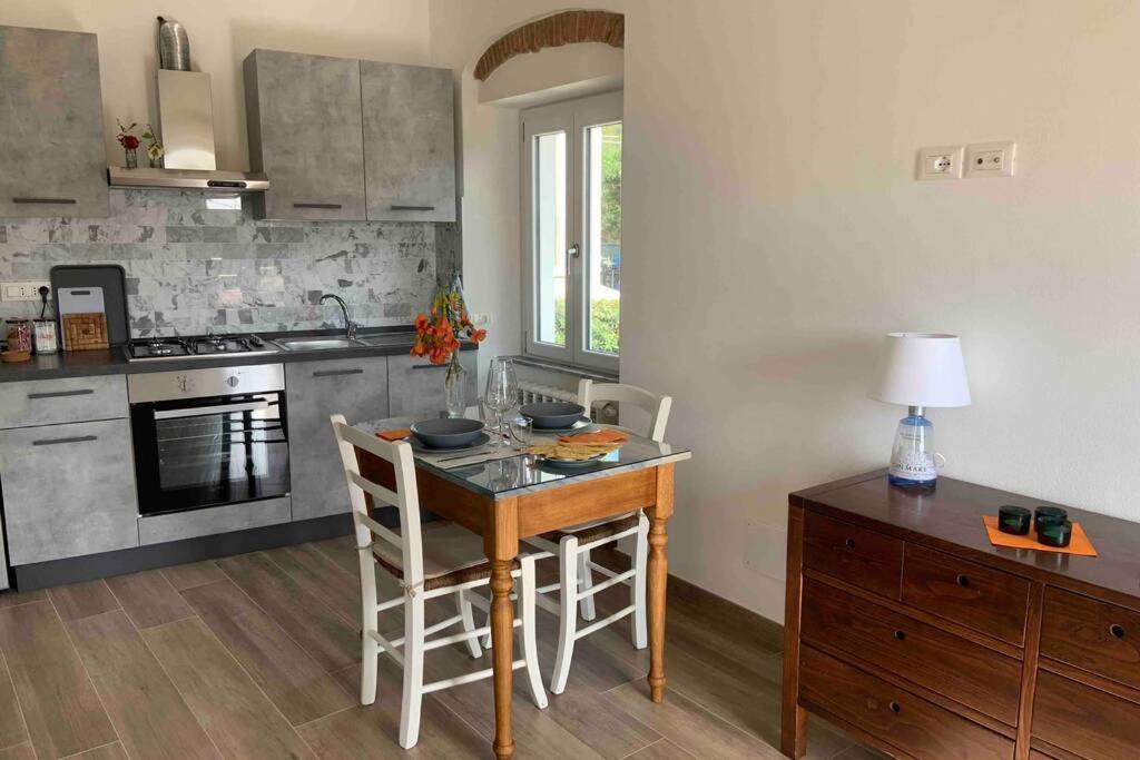 דירות פיאטרה סנטה Antica Casa Nel Borgo מראה חיצוני תמונה