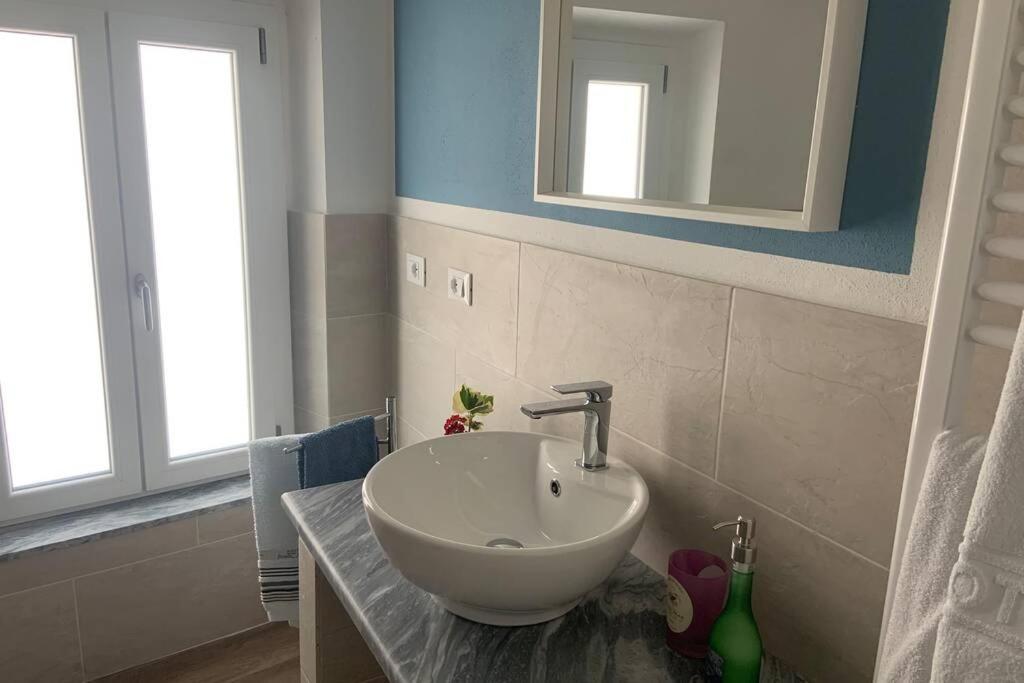 דירות פיאטרה סנטה Antica Casa Nel Borgo מראה חיצוני תמונה