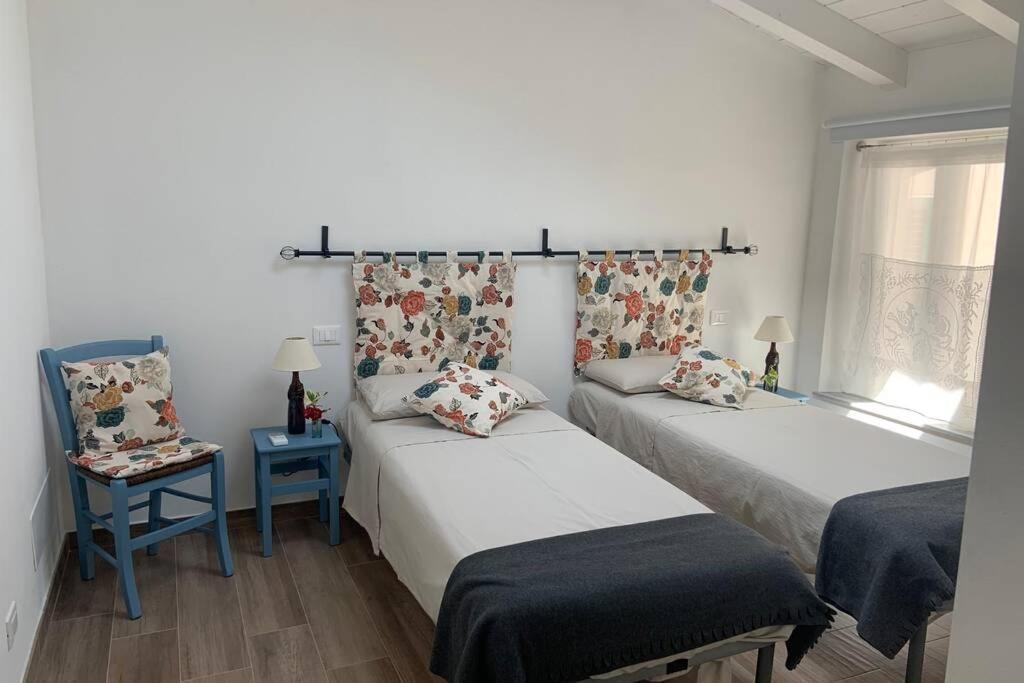 דירות פיאטרה סנטה Antica Casa Nel Borgo מראה חיצוני תמונה